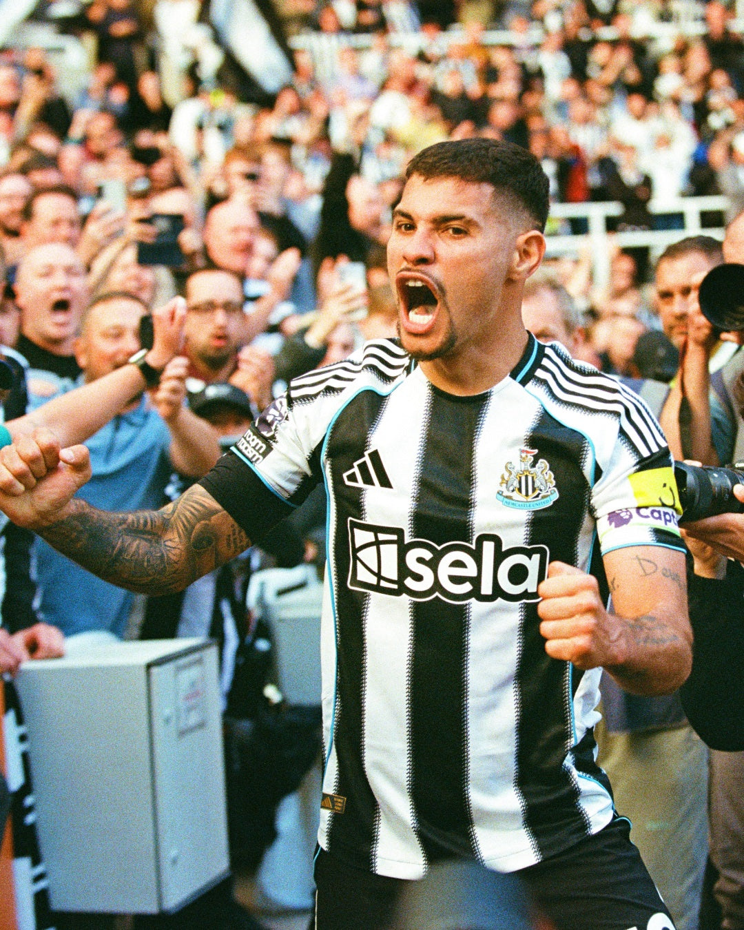 Newcastle United Home 25/26 (Player's Version)