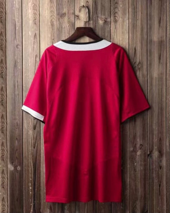 Manchester United Home 04/06 Retro