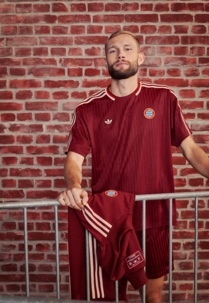 Bayern Munich Terrace Icons 24/25