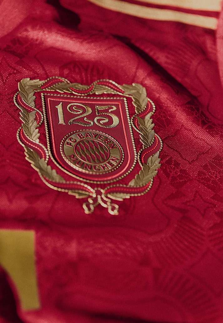 Bayern Munich 125th Anniversary Red Special Edition