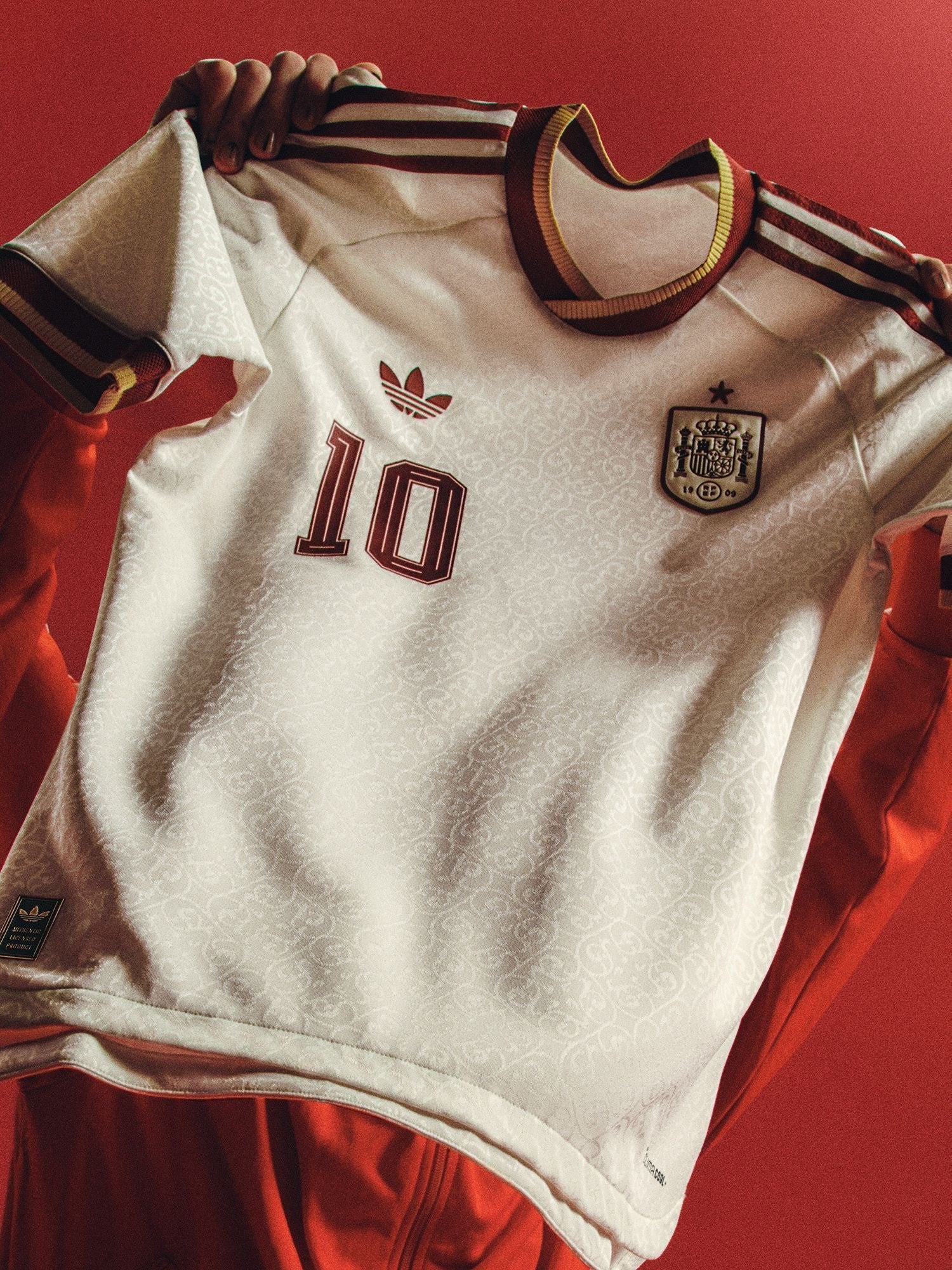 Spain Away 26/27