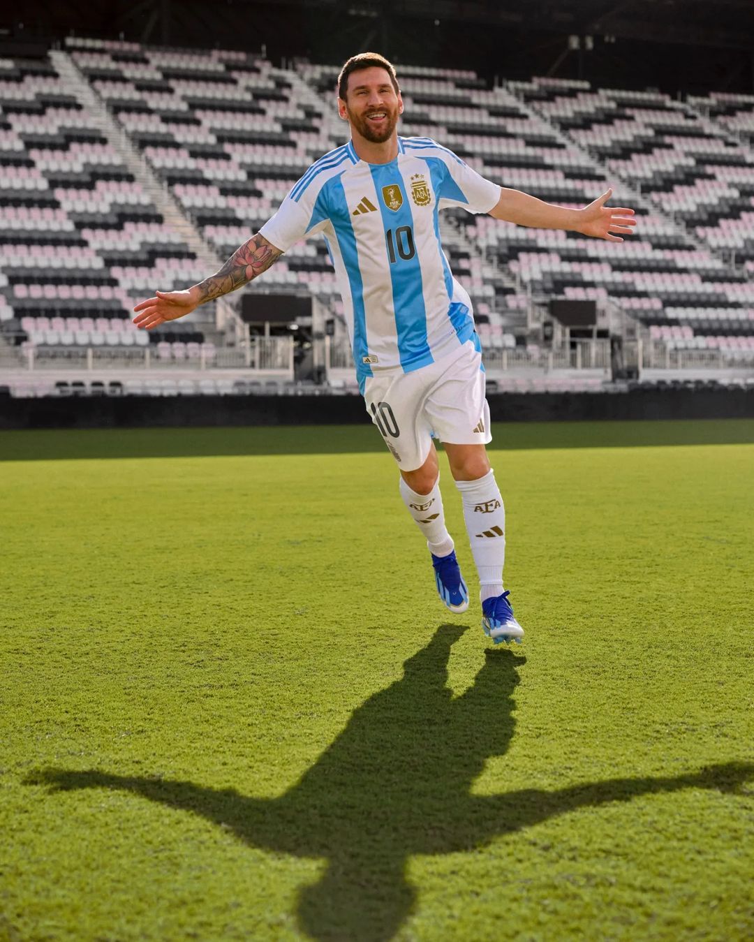 Argentina Home 24/25