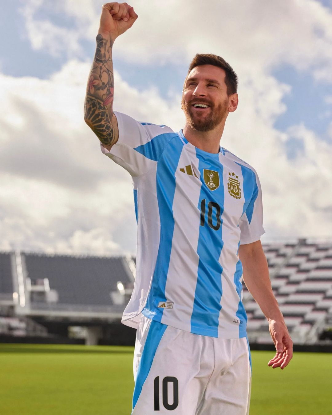 Argentina Home 24/25
