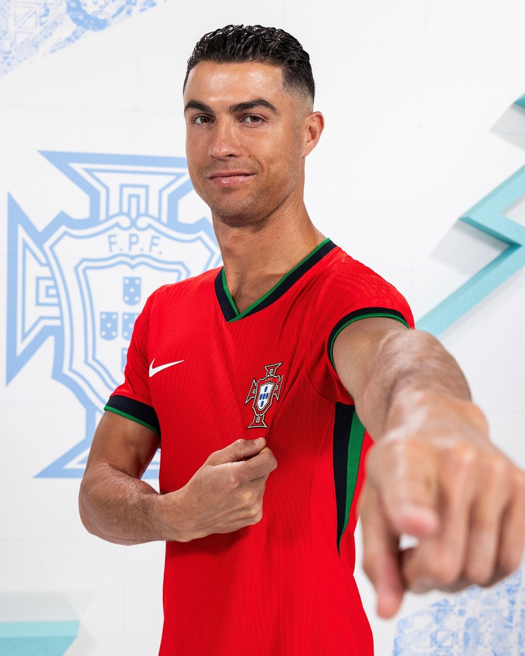 Portugal Home 24/25 (Player's Version)