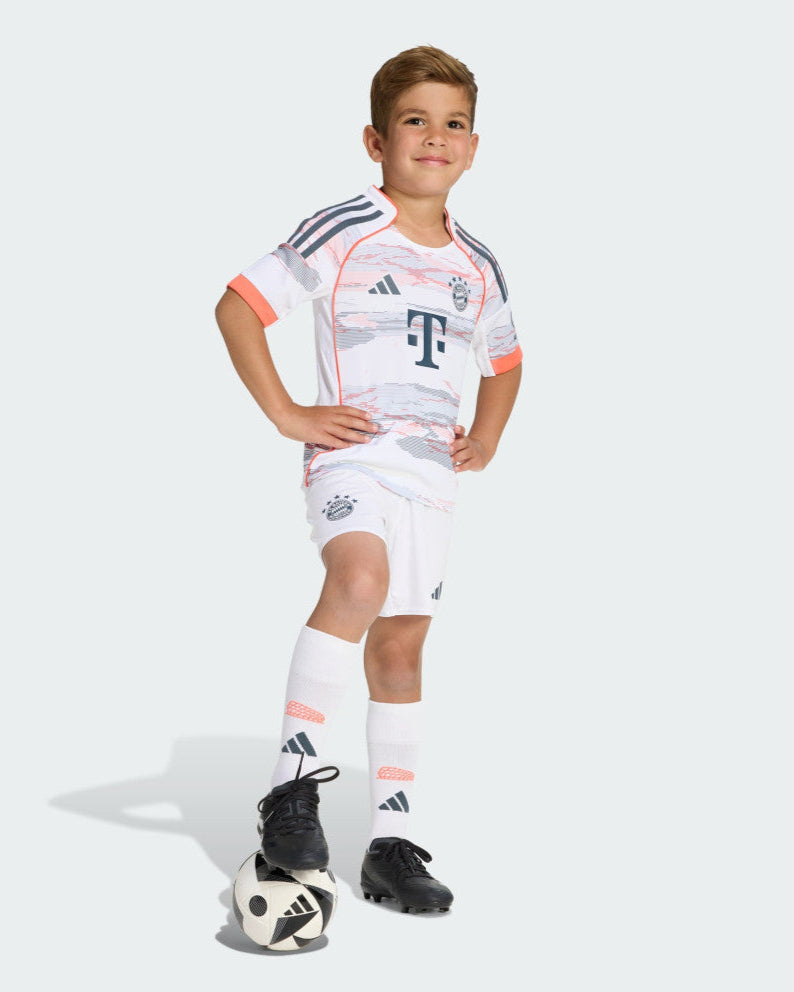 Bayern Munich Away 25/26 (Kid's Size)