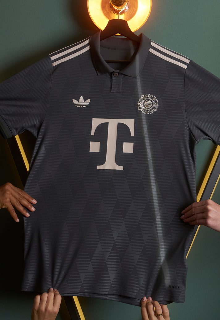 Bayern Munich Fourth 24/25 Oktoberfest