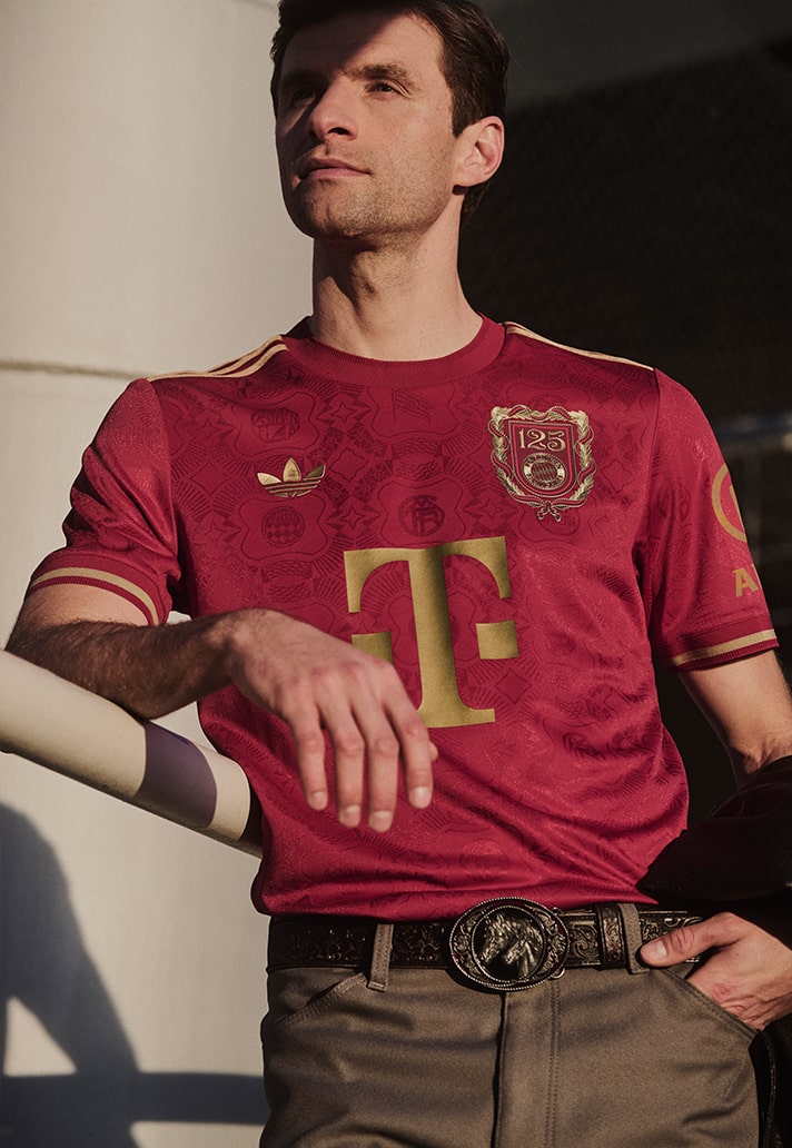 Bayern Munich 125th Anniversary Red Special Edition