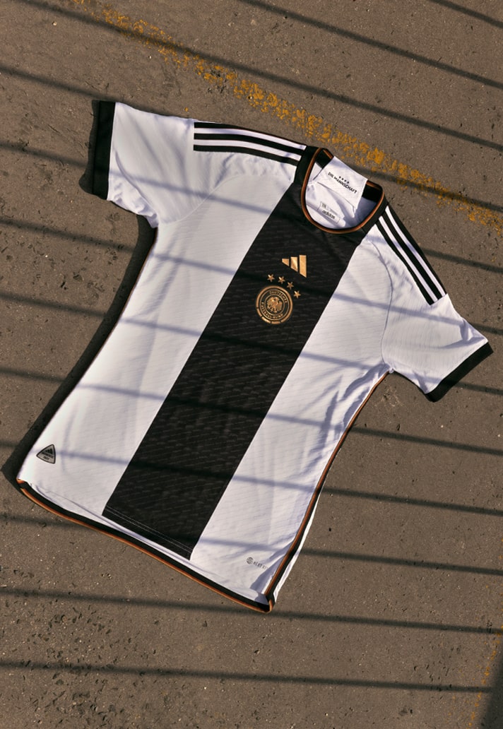 Germany Home 22/23